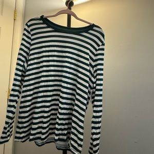 Green and White Torrid long sleeves Top 2